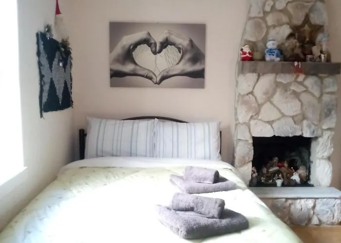 Argiris Old House 1 カランバカ