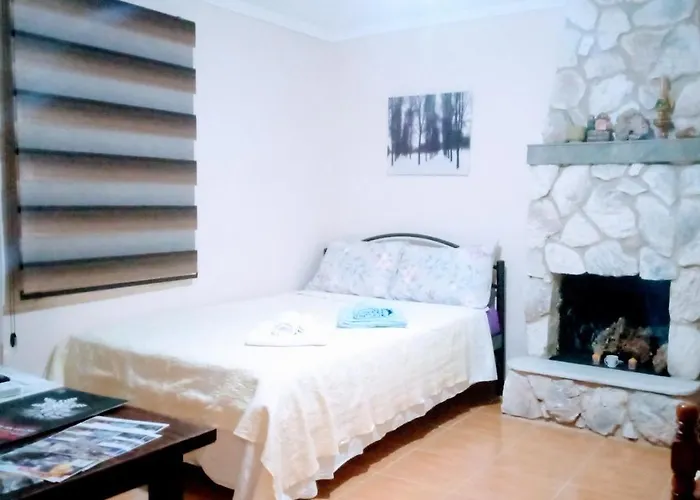 Argiris Old House 1 * カランバカ