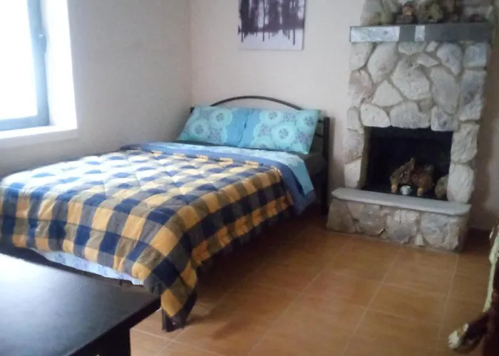 Argiris Old House 1 別荘 カランバカ