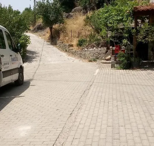 Argiris Old House 1 * カランバカ