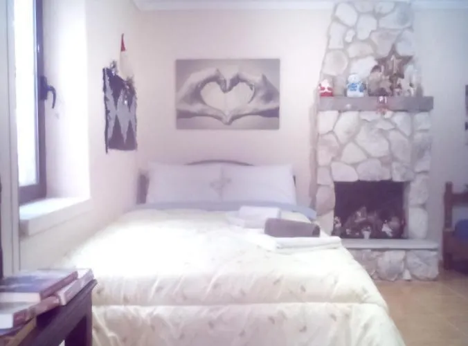 Argiris Old House 1 別荘 カランバカ