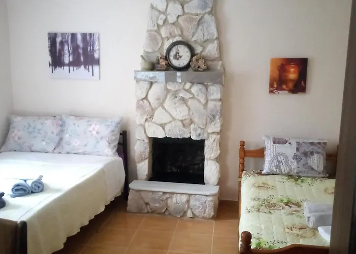 Argiris Old House 1 * カランバカ