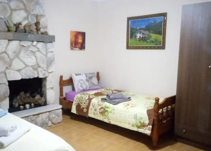 Argiris Old House 1 別荘 カランバカ