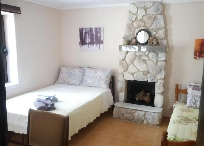 Argiris Old House 1 カランバカ